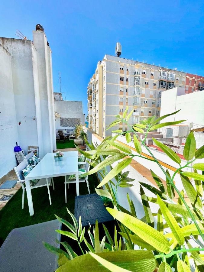 Gatu Premium Atico Caleta , Preferente Mayores De 25 Anos Y Familias Cádiz Eksteriør billede